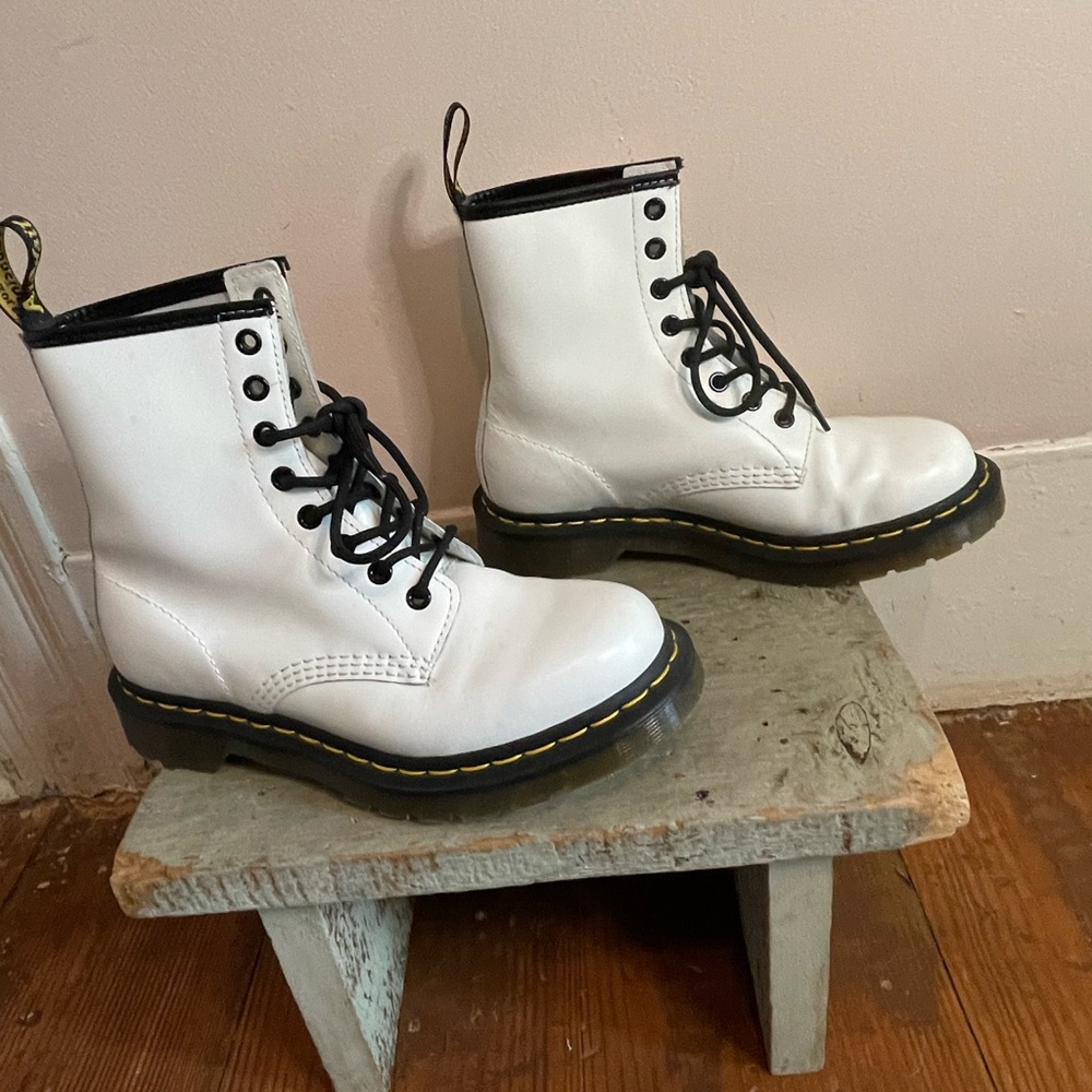 Dr. Martens Boots, White Size 7